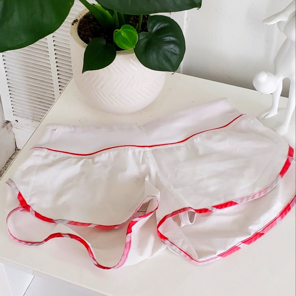 COPY - Lululemon   speed up white running shorts size 6